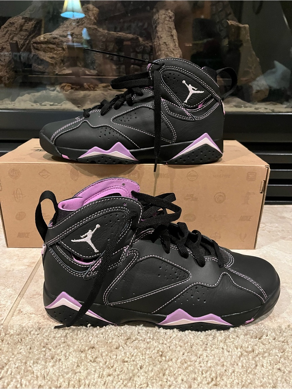 AIR JORDAN 7 RETRO (GS) Black/Barely Grape/Rush Fuchsia (Big Kid) Size 6.5Y